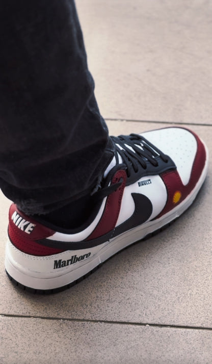 Nike Dunk "Marlboro"